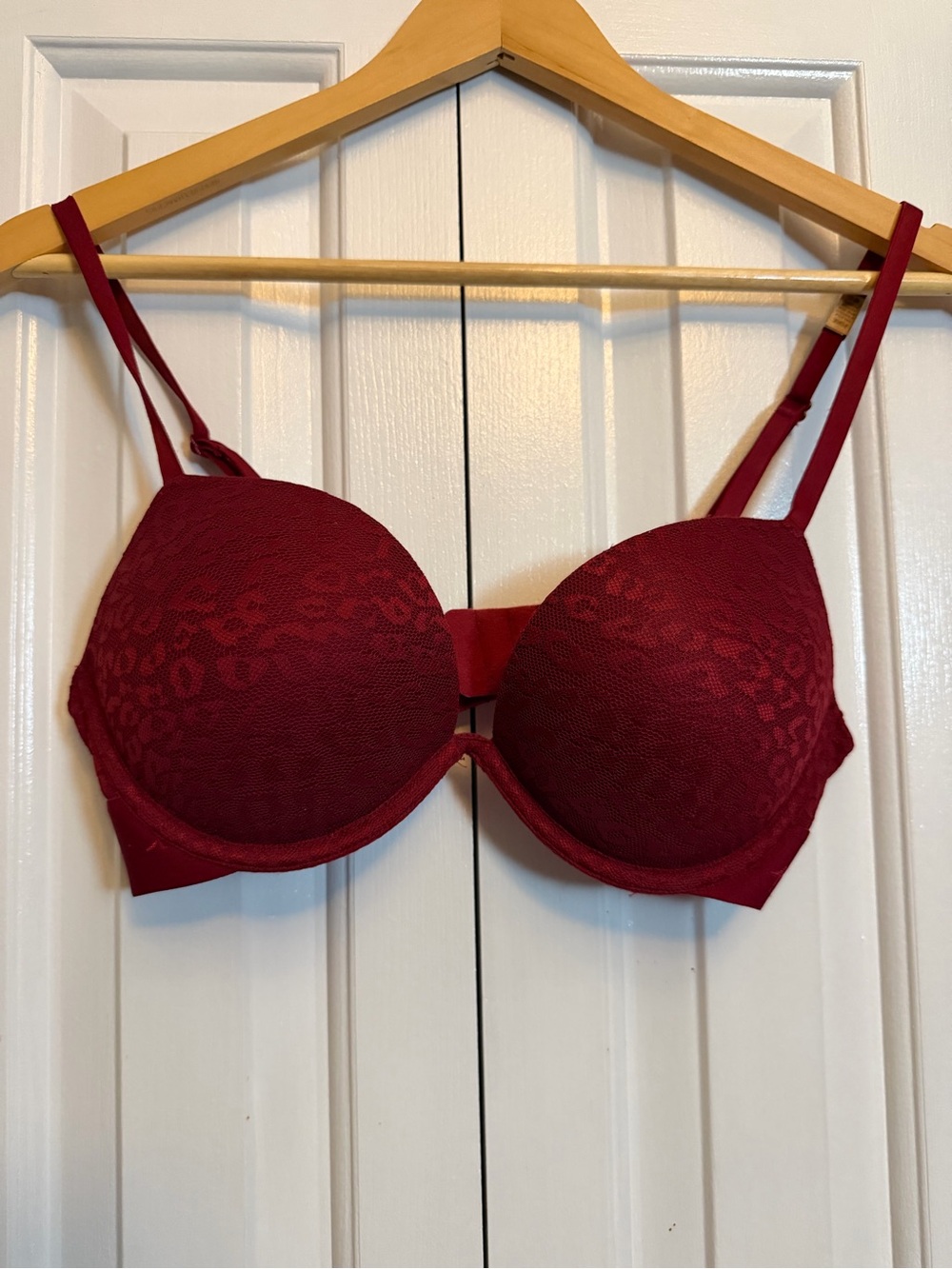 Everyday Super Push-Up Bra in Deep Burgundy Red 36B Victoria’s Secret PINK NWT